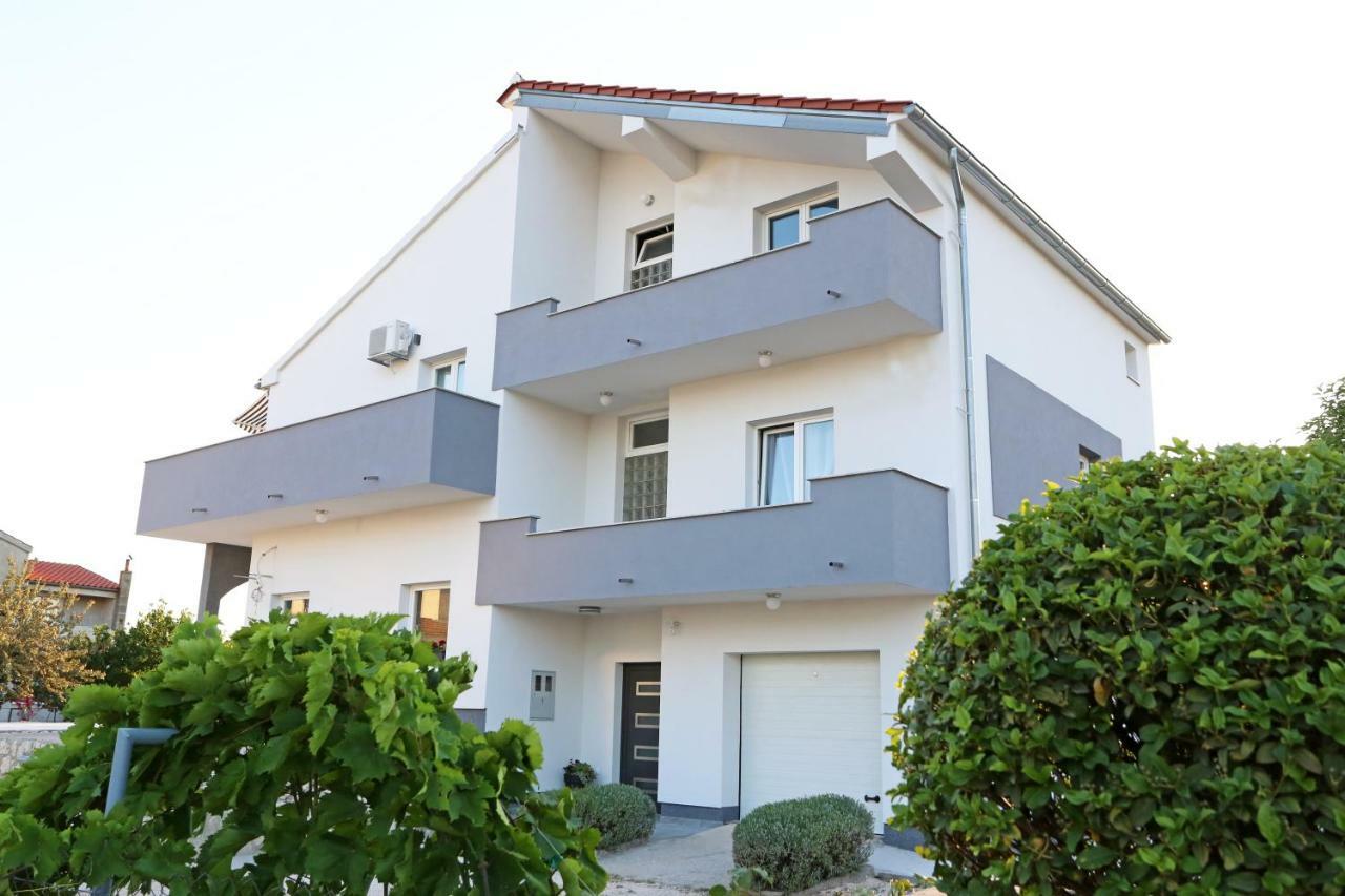 Guesthouse Villa Domenico Lozovac Exterior foto
